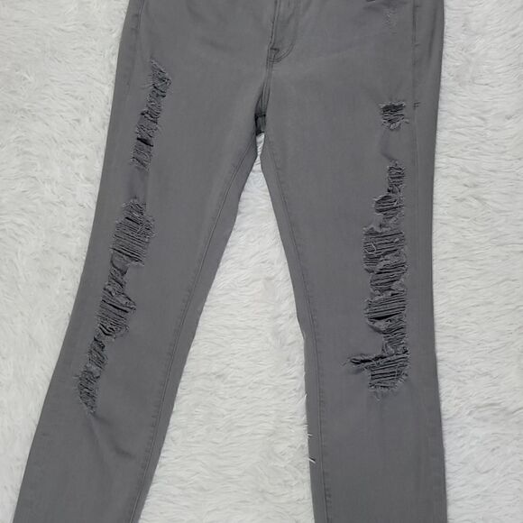 FRAME  Denim Distressed Jeans - Picture 5 of 11